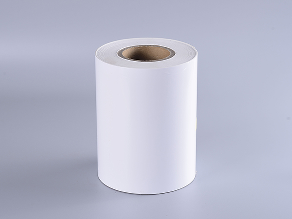 白色服裝不干膠標簽材料 格底水膠服裝標簽不干膠